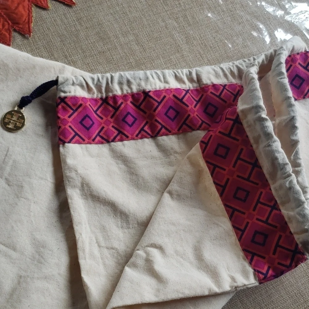 Tory Burch 21 20